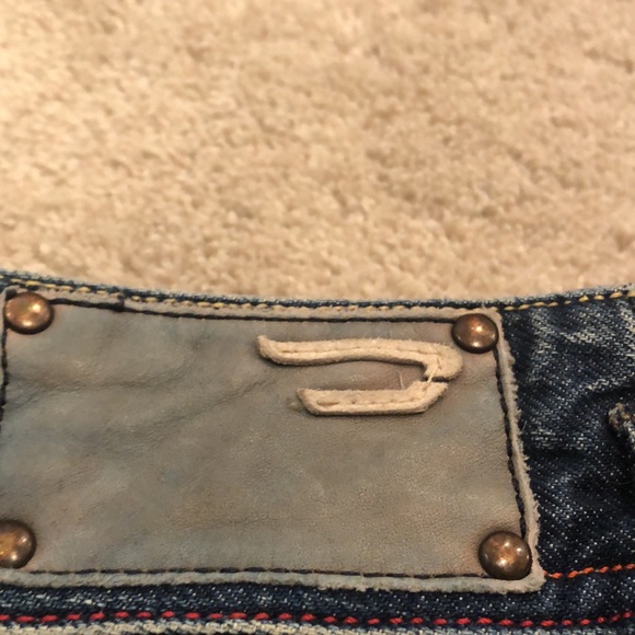 DIESEL DENIM SKIRT IN MEDIUM WASH - Picture 4 of 7